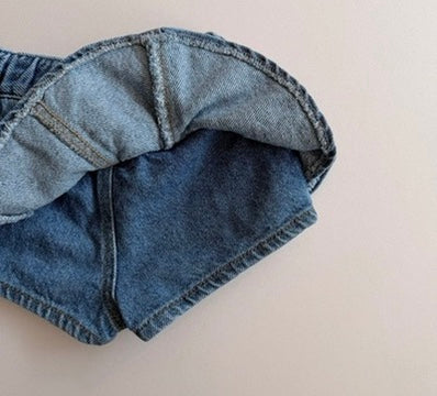 Celeb Ruffle Denim Shorts